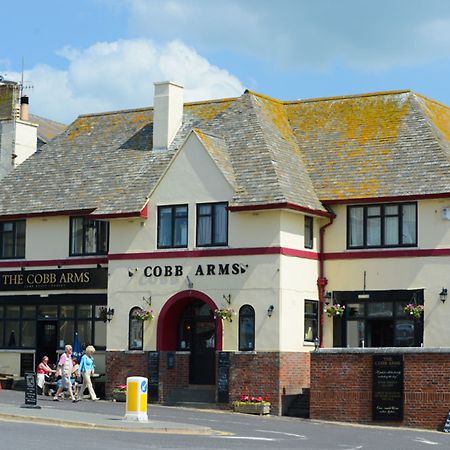 Готель Cobb Arms Лайм-Реджис Екстер'єр фото