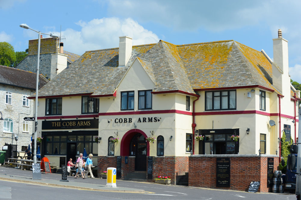 Готель Cobb Arms Лайм-Реджис Екстер'єр фото